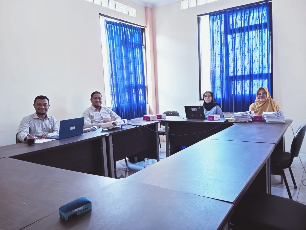 25_2_ami_ps 25_2_ami_ps